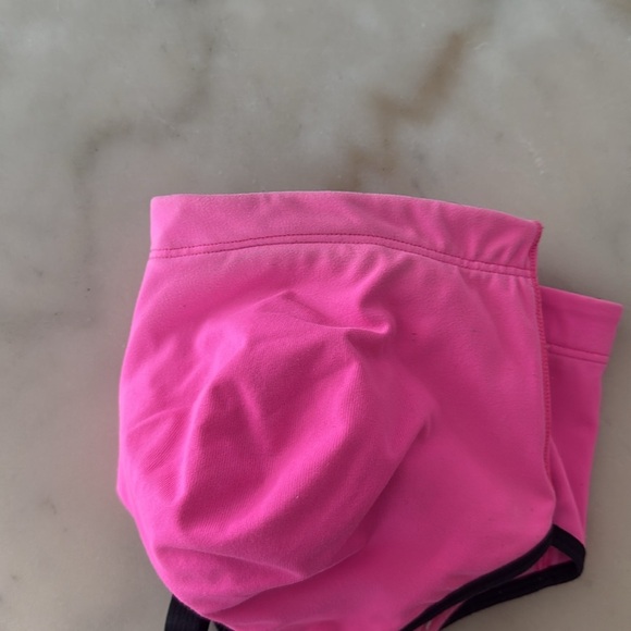 Victoria's Secret VSX Sport Bra 36D Vibrant Pink Padded Underwire Black Trim - Picture 12 of 12